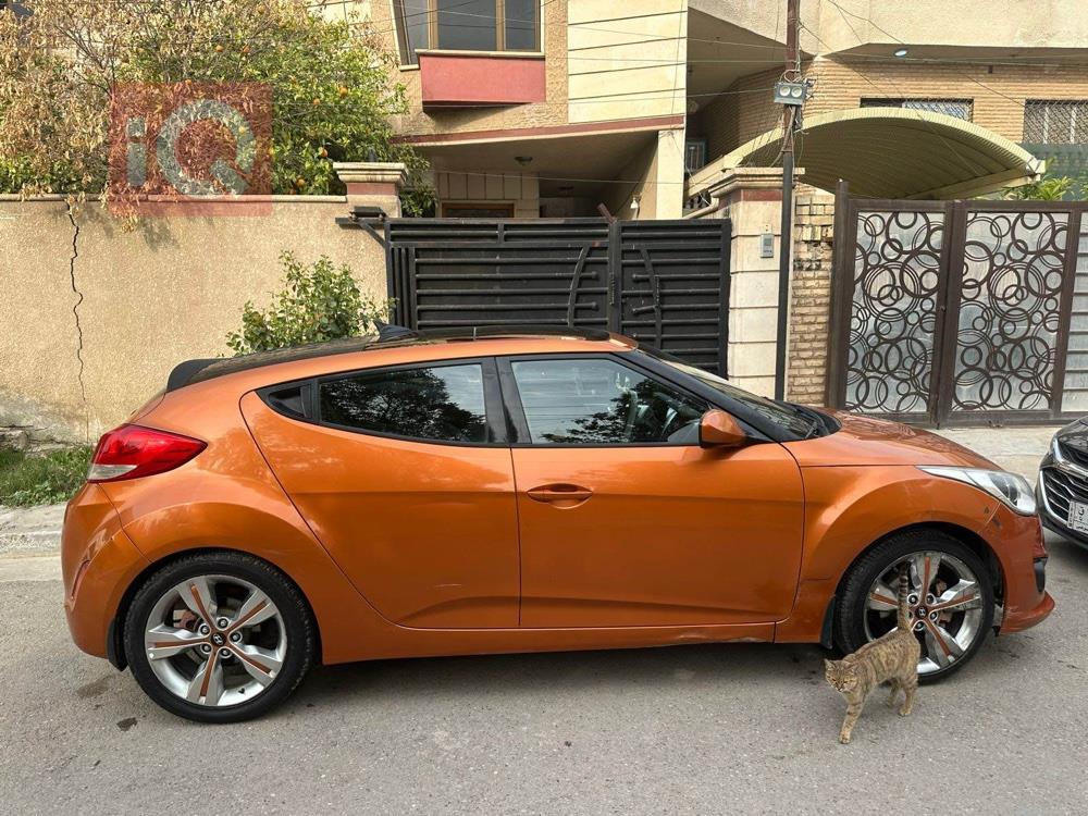 Hyundai Veloster